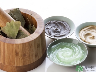 臉上脫皮可以敷面膜嗎？臉上脫皮敷什么面膜好？