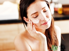 臉上脫皮可以敷面膜嗎？臉上脫皮敷什么面膜好？