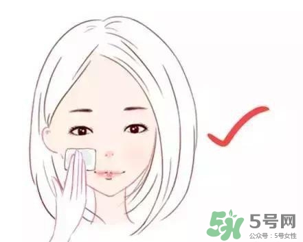 護(hù)膚品正確使用手法 別再錯(cuò)誤護(hù)膚啦 護(hù)膚品正確使用手法 別再錯(cuò)誤護(hù)膚啦