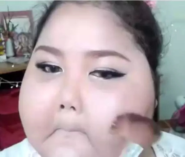 臉胖怎么化妝好看？臉大怎么化妝好看