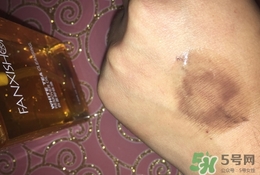 凡茜白茶卸妝油怎么用？凡茜卸妝油使用方法