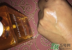 凡茜白茶卸妝油怎么用？凡茜卸妝油使用方法