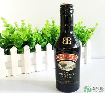 女生適合喝什么酒？什么酒適合女生喝？