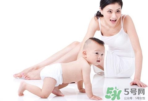 新生兒手指甲根部發(fā)黑是怎么回事?是什么原因? 新生兒手指甲根部發(fā)黑是怎么回事?是什么原因?