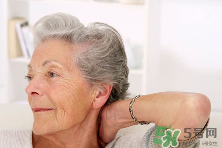 老年人免疫力低下吃什么好？老人免疫力低下吃什么好？