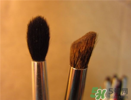 竹寶堂和白鳳堂哪個(gè)好?竹寶堂化妝刷好用嗎? 竹寶堂和白鳳堂哪個(gè)好?竹寶堂化妝刷好用嗎?