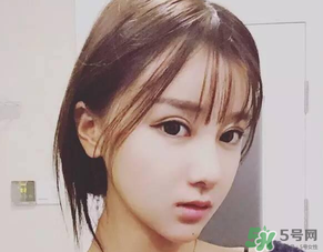 素顏霜什么時候涂？素顏霜怎么涂均勻？