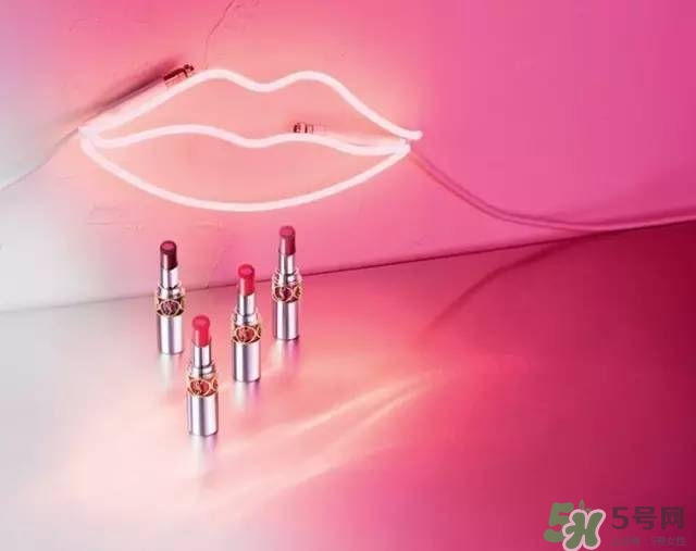 ysl2017銀色圓管口紅多少錢？ysl2017夾心銀色圓管口紅價(jià)格