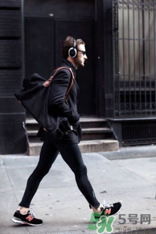 過(guò)年男生穿什么衣服？過(guò)年男生穿衣搭配