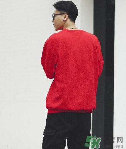 過(guò)年男生穿什么衣服？過(guò)年男生穿衣搭配