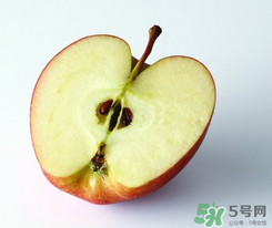 切開(kāi)的蘋(píng)果為什么會(huì)變色？切開(kāi)的蘋(píng)果怎樣才不變色？