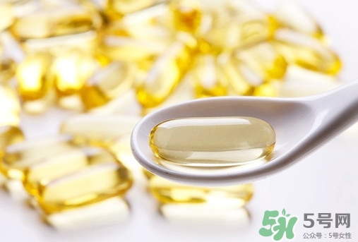 新生兒多少天吃魚(yú)肝油?新生兒什么時(shí)候吃魚(yú)肝油? 新生兒多少天吃魚(yú)肝油?新生兒什么時(shí)候吃魚(yú)肝油?