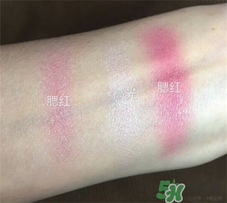 巴寶莉愛心腮紅好用嗎?burberry愛心腮紅試色 巴寶莉愛心腮紅好用嗎?burberry愛心腮紅試色