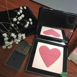 巴寶莉愛心腮紅好用嗎?burberry愛心腮紅試色 巴寶莉愛心腮紅好用嗎?burberry愛心腮紅試色