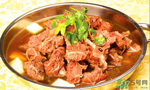 羊蝎子火鍋好吃嗎？羊蝎子火鍋涮什么好吃？