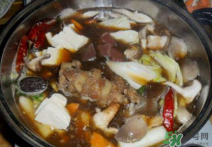 羊蝎子火鍋好吃嗎？羊蝎子火鍋涮什么好吃？