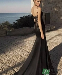 生日可以穿黑色的衣服嗎？參加別人的生日可以穿黑色的衣服嗎？