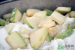 吃冬瓜會(huì)上火嗎?冬瓜是寒性食物嗎 吃冬瓜會(huì)上火嗎?冬瓜是寒性食物嗎