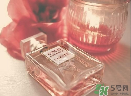 香奈兒黑coco香水真假 香奈兒黑可可香水真假辨別 香奈兒黑coco香水真假 香奈兒黑可可香水真假辨別