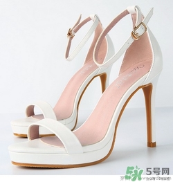 生日穿什么顏色的鞋子？生日穿什么鞋子搭配