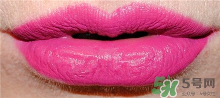 Burberry2017春季絲絨液體唇釉色號 巴寶莉2017春季唇釉試色 Burberry2017春季絲絨液體唇釉色號 巴寶莉2017春季唇釉試色