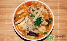 豆絲的營養(yǎng)價值 豆絲的功效與作用 豆絲的營養(yǎng)價值 豆絲的功效與作用