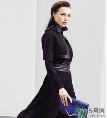 斗篷裝適合哪些人穿？斗篷大衣適合什么人穿？