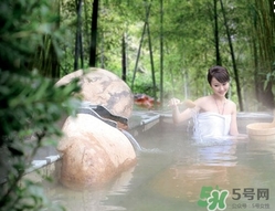 來月經(jīng)可以泡溫泉嗎？泡溫泉來月經(jīng)了怎么辦？