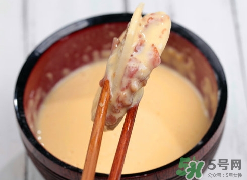 炸藕夾的面糊怎么調(diào)?炸藕夾的面糊做法 炸藕夾的面糊怎么調(diào)?炸藕夾的面糊做法