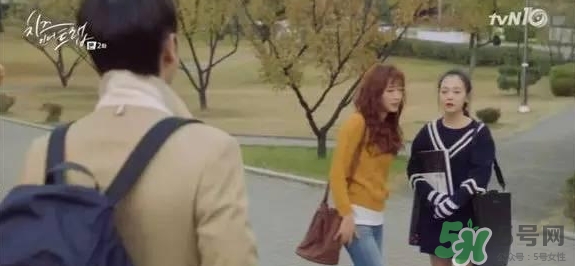 金高銀包包什么牌子？金高銀包包同款