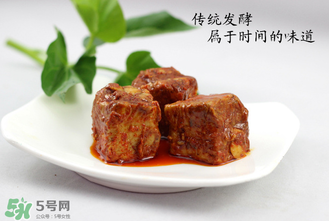 霉豆腐發(fā)黑還能吃嗎？霉豆腐長黑點還能吃嗎？