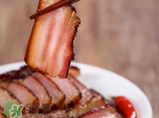 腌臘肉放多少酒?腌臘肉放白酒有什么作用? 腌臘肉放多少酒?腌臘肉放白酒有什么作用?