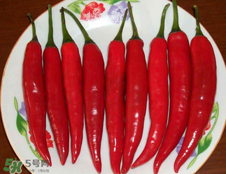 新鮮辣椒可以冷凍嗎？新鮮辣椒怎么保存冰箱？