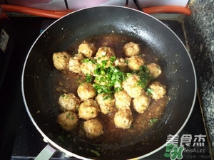 肉丸子可以用面粉嗎？肉丸子用什么粉？