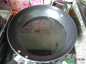 肉丸子可以用面粉嗎？肉丸子用什么粉？