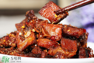 腌魚放什么調(diào)料？腌魚放什么調(diào)料去腥？