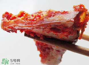 腌魚放什么調(diào)料？腌魚放什么調(diào)料去腥？