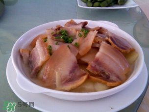 腌肉放什么酒？腌肉為什么要放酒？