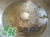 做藕丸子要放多少鹽？一斤藕做藕圓子放多少鹽合適？