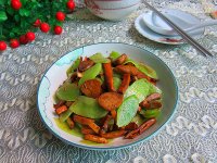 魚丸可以和什么一起炒？魚丸可以炒什么菜？