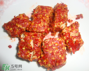 霉豆腐長(zhǎng)紅霉還能吃嗎？霉豆腐為什么會(huì)長(zhǎng)紅霉？