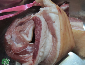 一斤豬肉放多少鹽？腌豬肉放多少鹽？