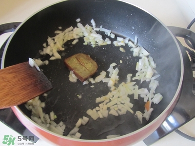 一斤魚可以做多少魚丸？一斤魚可以做幾個(gè)魚丸？