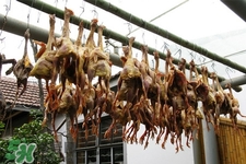 臘雞太咸怎么辦？臘雞腌制的咸了怎么辦？