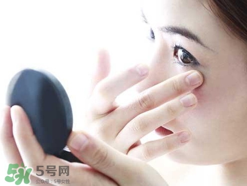 眼膜和眼霜有什么區(qū)別?眼膜和眼霜的區(qū)別 眼膜和眼霜有什么區(qū)別?眼膜和眼霜的區(qū)別