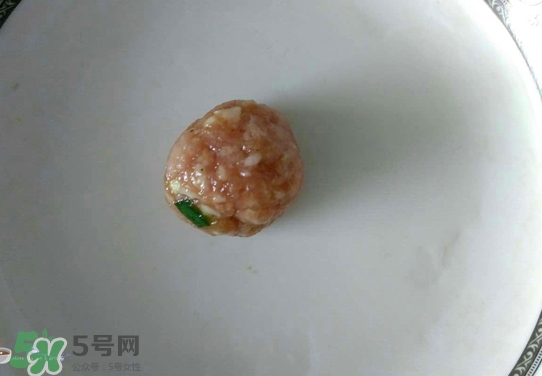 珍珠丸子可以用大米嗎？珍珠丸子用大米怎么做？