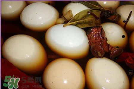 腌雞蛋可以用塑料瓶嗎？腌雞蛋用塑料瓶用蓋蓋子嗎？