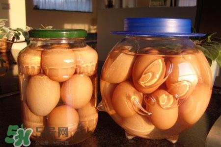 腌雞蛋用什么容器好？腌咸雞蛋用什么容器？