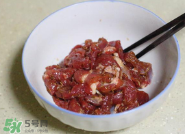 ?羊肉腌制多長時間？羊肉怎么腌才嫩？