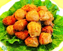 豆腐丸子散了怎么辦？豆腐丸子怎么做不散？